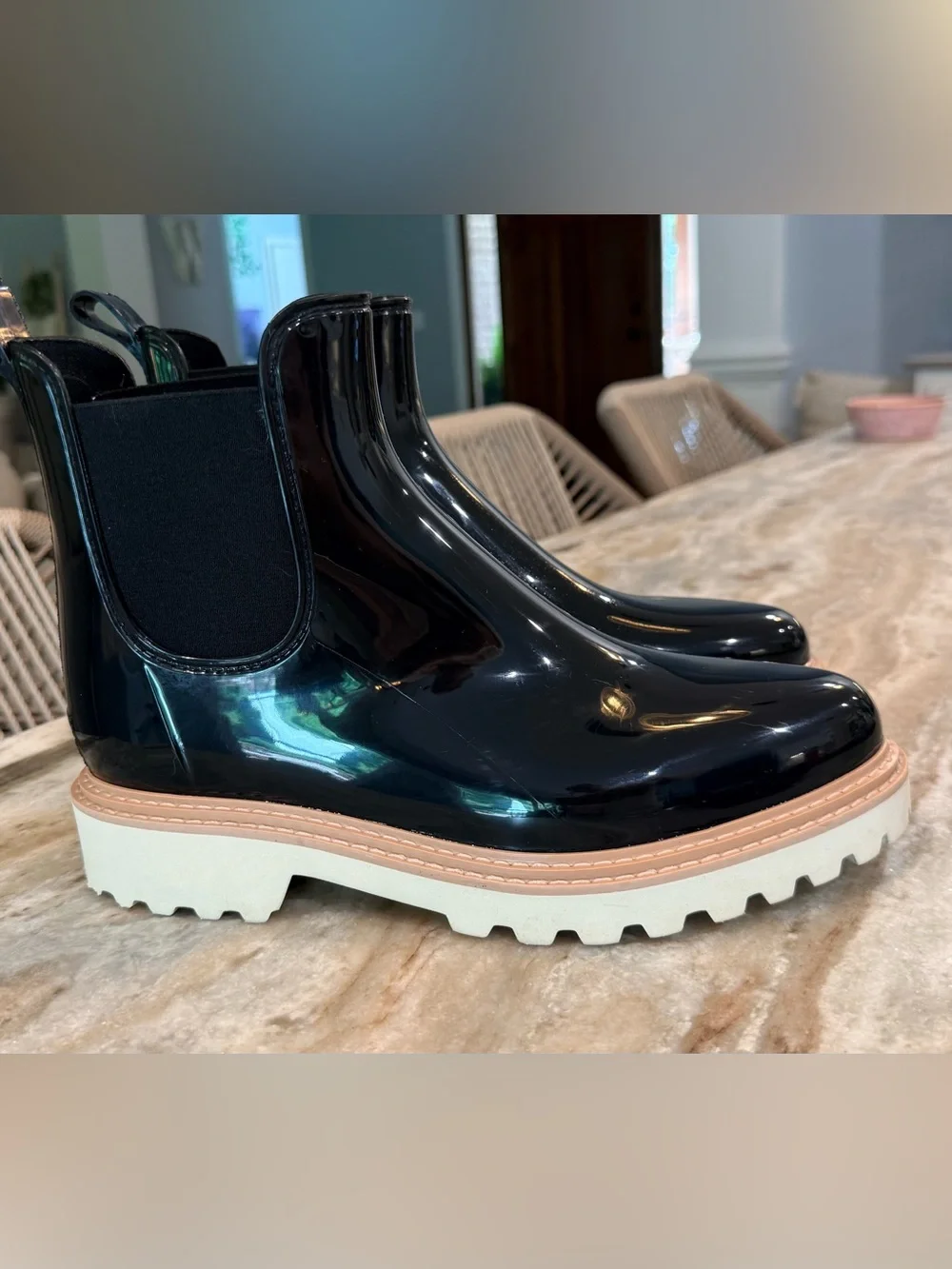 Women’s DOLCE VITA Stormy black ankle rain boot- Size 10